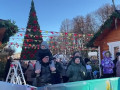 на главной площади Смоленска открыли главный городской каток - фото - 1