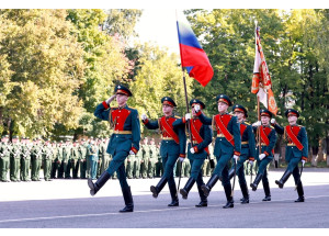в Смоленске курсанты академии ПВО приняли Военную присягу - фото - 1