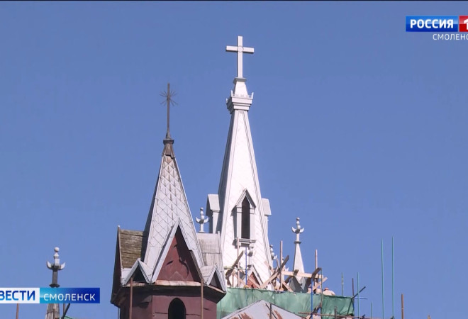 с обновленных башен смоленского костела убрали строительные леса - фото - 1