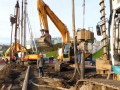 на улице Большая Советская в Смоленске не прекращаются работы по возведению подпорной стены - фото - 1