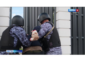 в Смоленской области свой профессиональный праздник отмечают сотрудники вневедомственной охраны Росгвардии - фото - 1